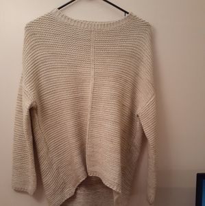 Cozy off white knit sweater (SM)